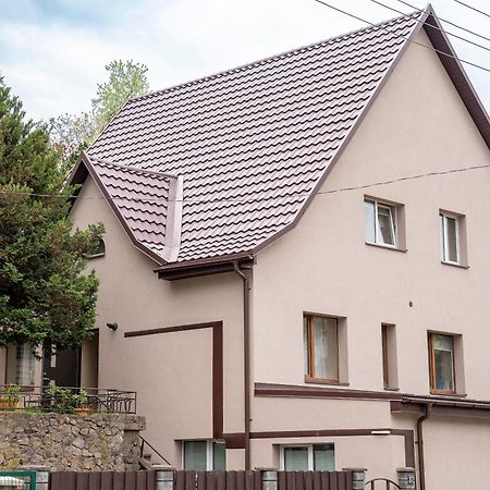 Apartment In Garage With Free Parking Kaunas Esterno foto