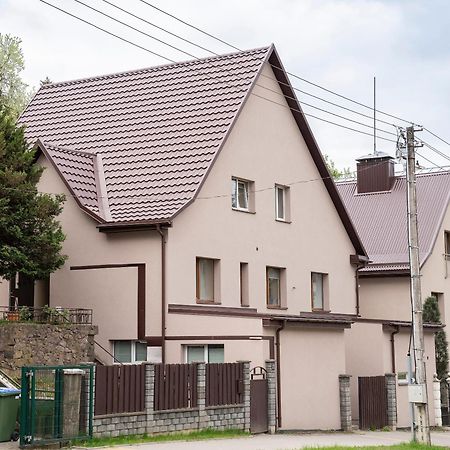 Apartment In Garage With Free Parking Kaunas Esterno foto