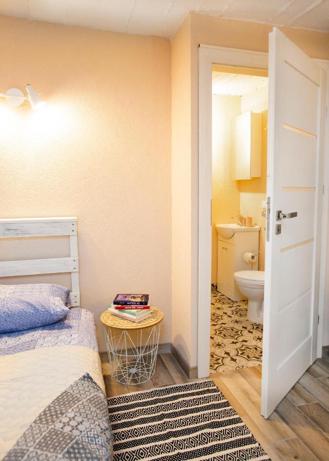 Apartment In Garage With Free Parking Kaunas Esterno foto